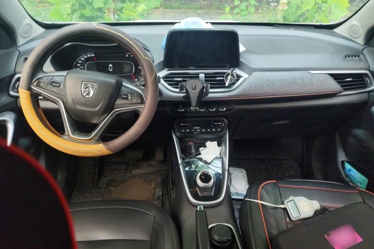 Used Baojun 510 2019 1.5L Automatic Prestige Edition China V Center Console