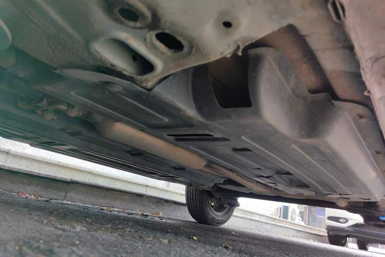 Used Baojun 510 2019 1.5L Manual Prestige Version China V Emission Standard Chassis Front Left