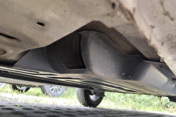 Used Baojun 510 2019 1.5L CVT Enjoyment Model China VI Emission Standard Chassis Front Left