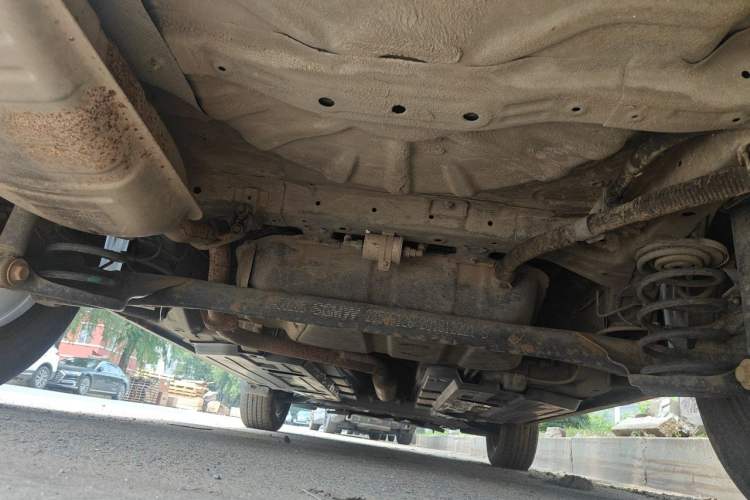 Used Baojun 510 2019 1.5L Manual Prestige Version China V Emission Standard Chassis Rear