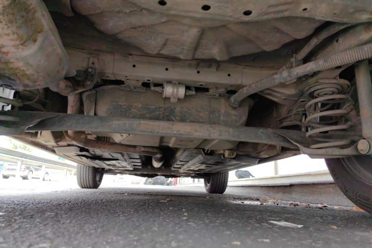 Used Baojun 510 2019 1.5L Manual Prestige Version China V Emission Standard Chassis Rear