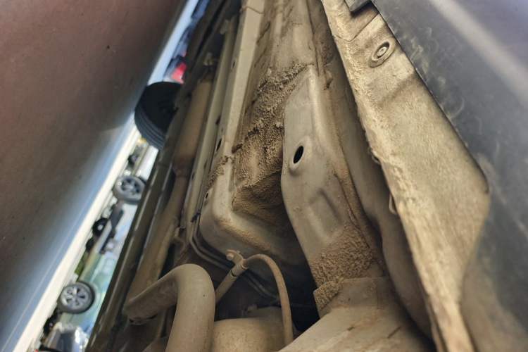 Used Baojun 510 2019 1.5L Manual Jingxiang Model 73kW China VI Emission Standard Chassis Rear Left