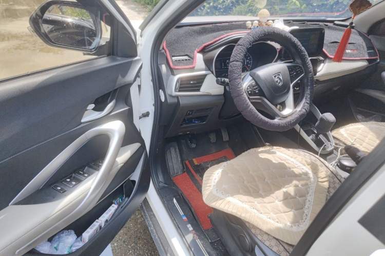 Used Baojun 510 2019 1.5L Manual Enjoyment Model China V Driver Seat