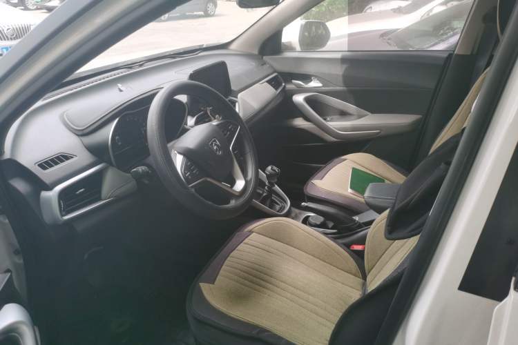 Used Baojun 510 2019 1.5L Manual Enjoyment Model 77kW China VI Emission Standard Driver Seat