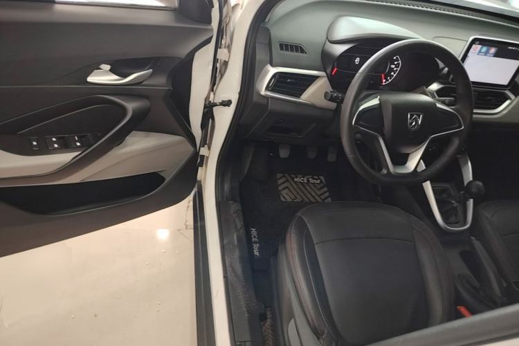 Used Baojun 510 2019 1.5L Manual Jingxiang Model 77kW China VI Emission Standard Driver Seat