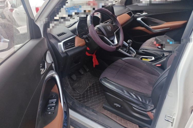 Used Baojun 510 2019 1.5L Manual Prestige Version 73kW China VI Emission Standard Driver Seat