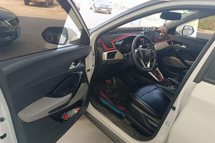 Used Baojun 510 2019 1.5L CVT Enjoyment Model China VI Emission Standard Driver Seat