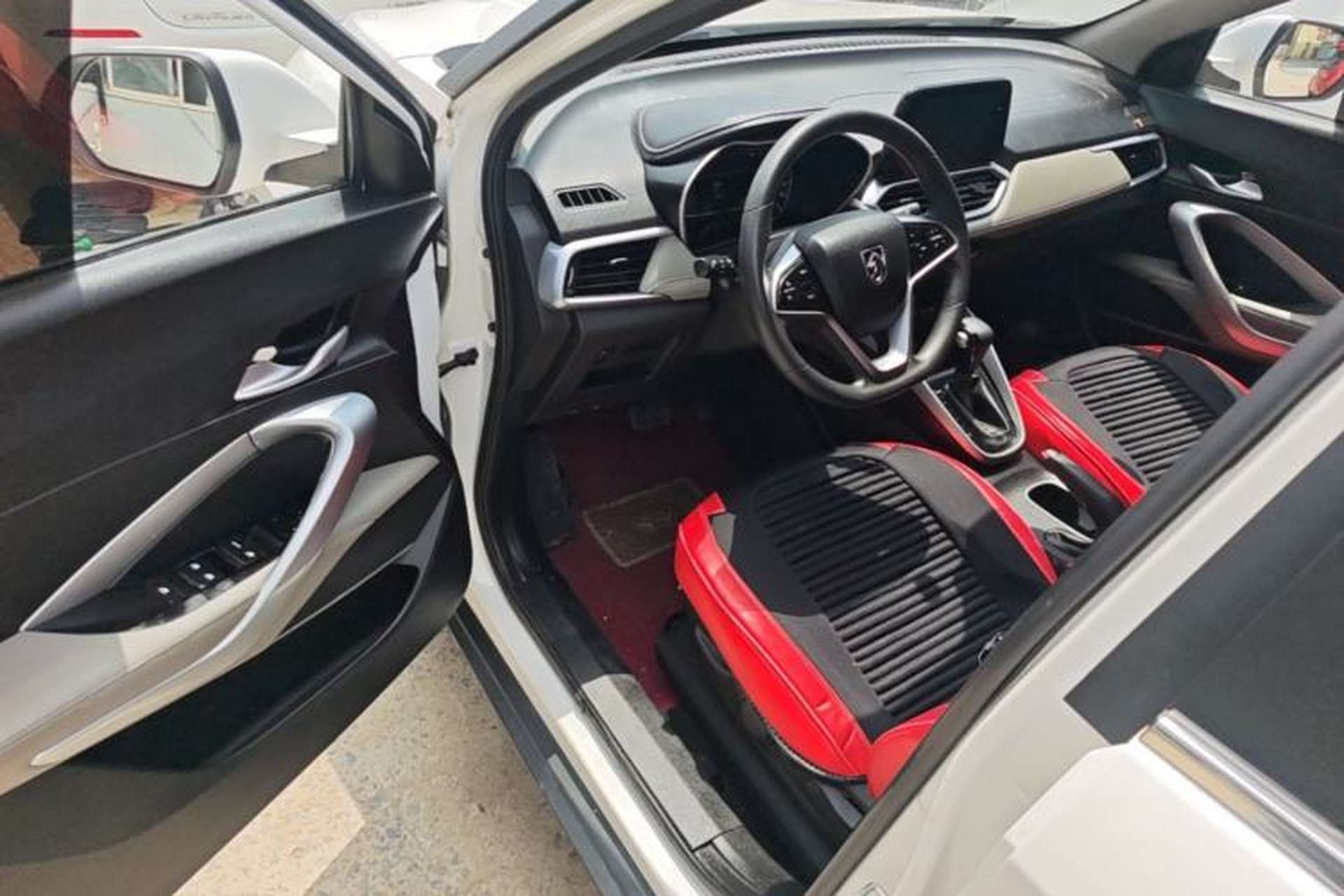 Used Baojun 510 2019 1.5L CVT Enjoyment Model China VI Emission Standard Driver Seat