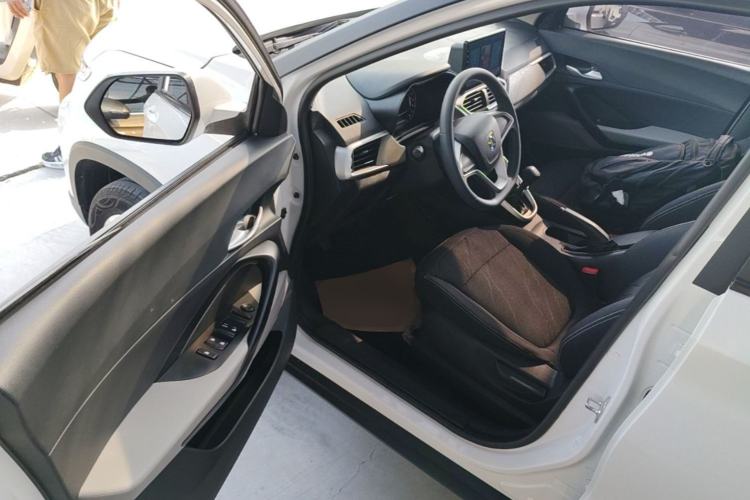 Used Baojun 510 2019 1.5L Manual Jingxiang Model 73kW China VI Emission Standard Driver Seat
