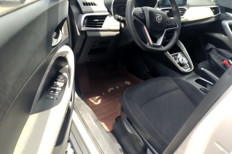 Used Baojun 510 2019 1.5L Automatic Enjoyment Model China V Emission Standard Driver Seat