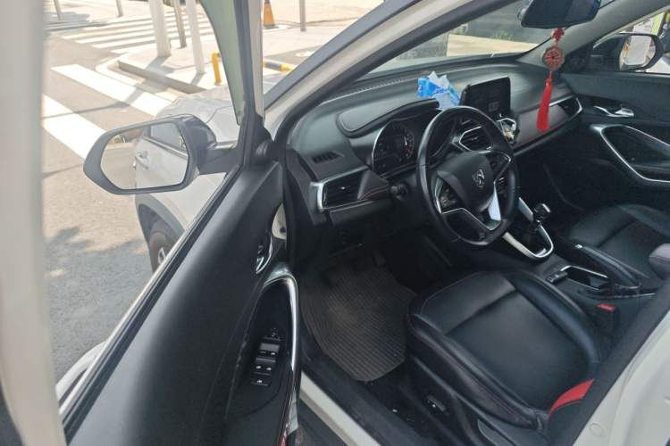 Used Baojun 510 2019 1.5L Manual Prestige Version China V Emission Standard Driver Seat