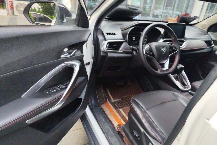 Used Baojun 510 2019 1.5L CVT Enjoyment Model China VI Emission Standard Driver Seat