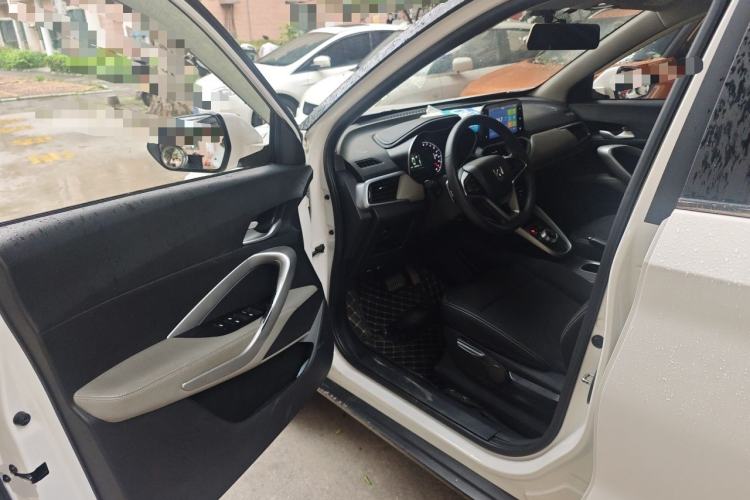 Used Baojun 510 2019 1.5L Automatic Enjoyment Model China V Emission Standard Driver Seat