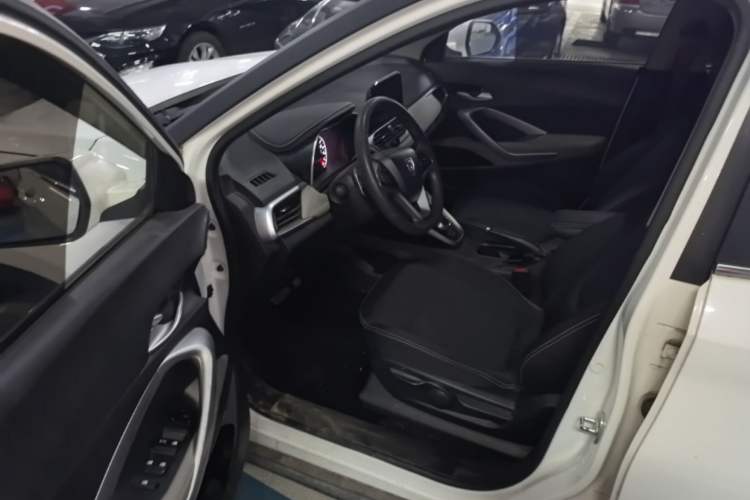 Used Baojun 510 2019 1.5L Automatic Enjoyment Model China V Emission Standard Driver Seat
