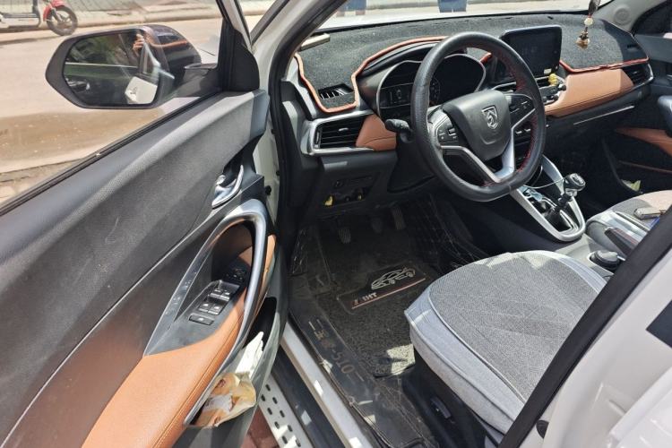 Used Baojun 510 2019 1.5L Manual Enjoyment Model 77kW China VI Driver Seat