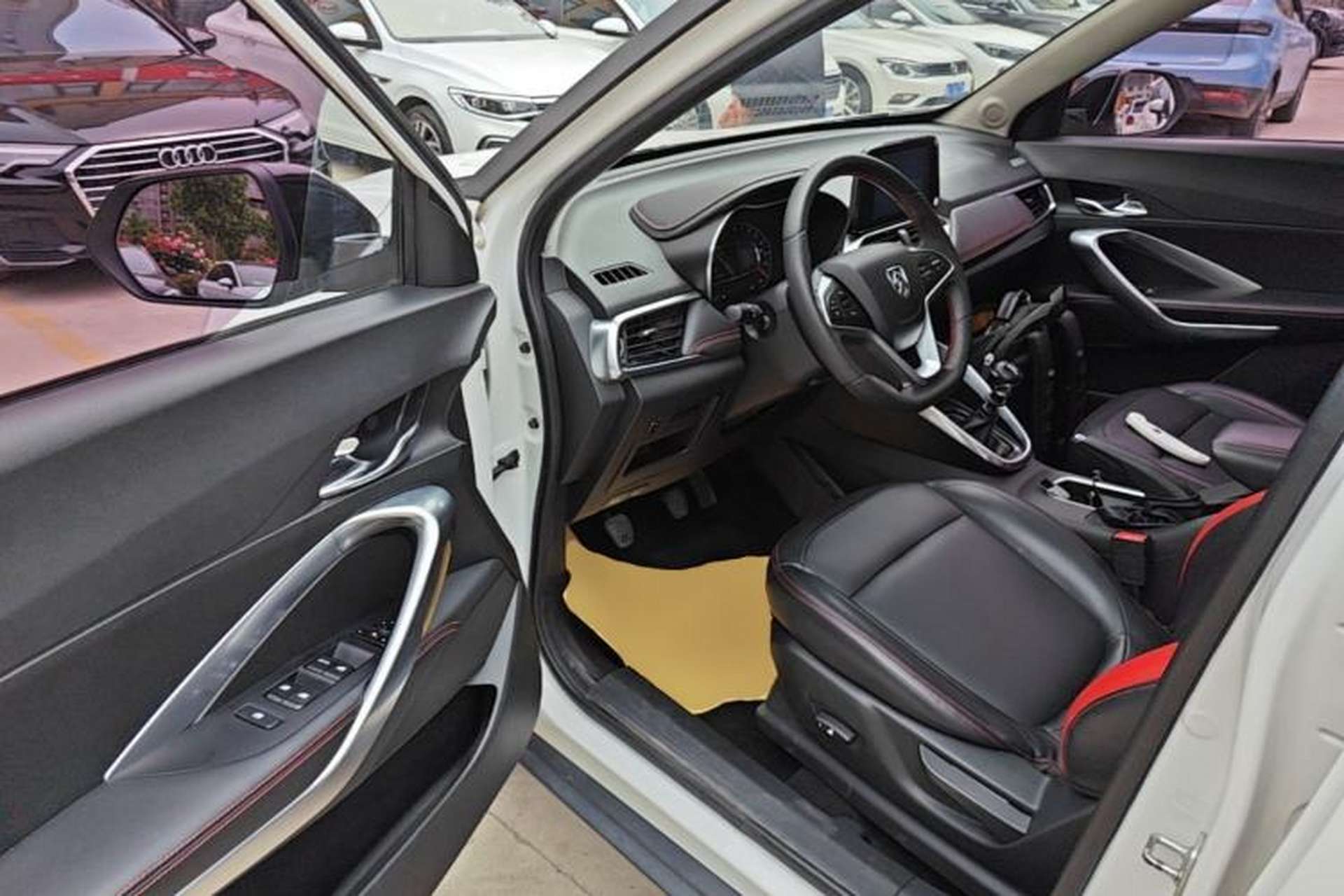 Used Baojun 510 2019 1.5L Manual Prestige Version China V Emission Standard Driver Seat