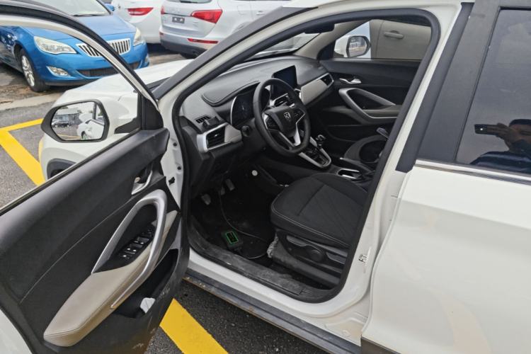 Used Baojun 510 2019 1.5L Manual Enjoyment Model 77kW China VI Emission Standard Driver Seat