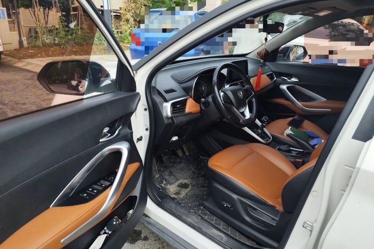 Used Baojun 510 2019 1.5L Manual Prestige Version China V Emission Standard Driver Seat