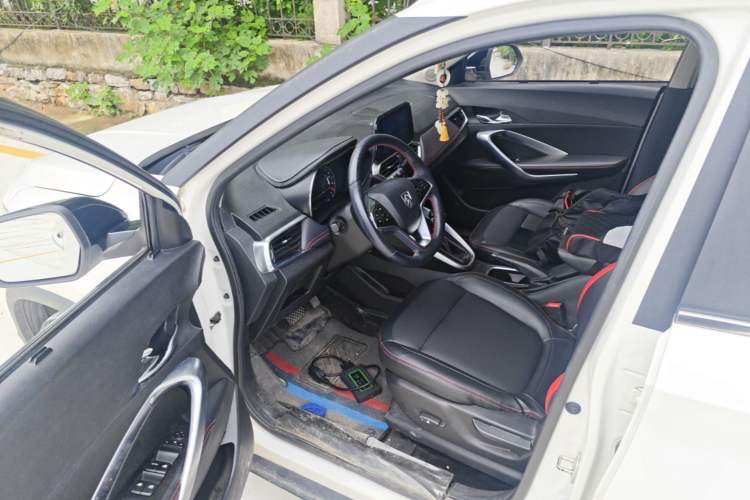 Used Baojun 510 2019 1.5L CVT Enjoyment Model China VI Emission Standard Driver Seat