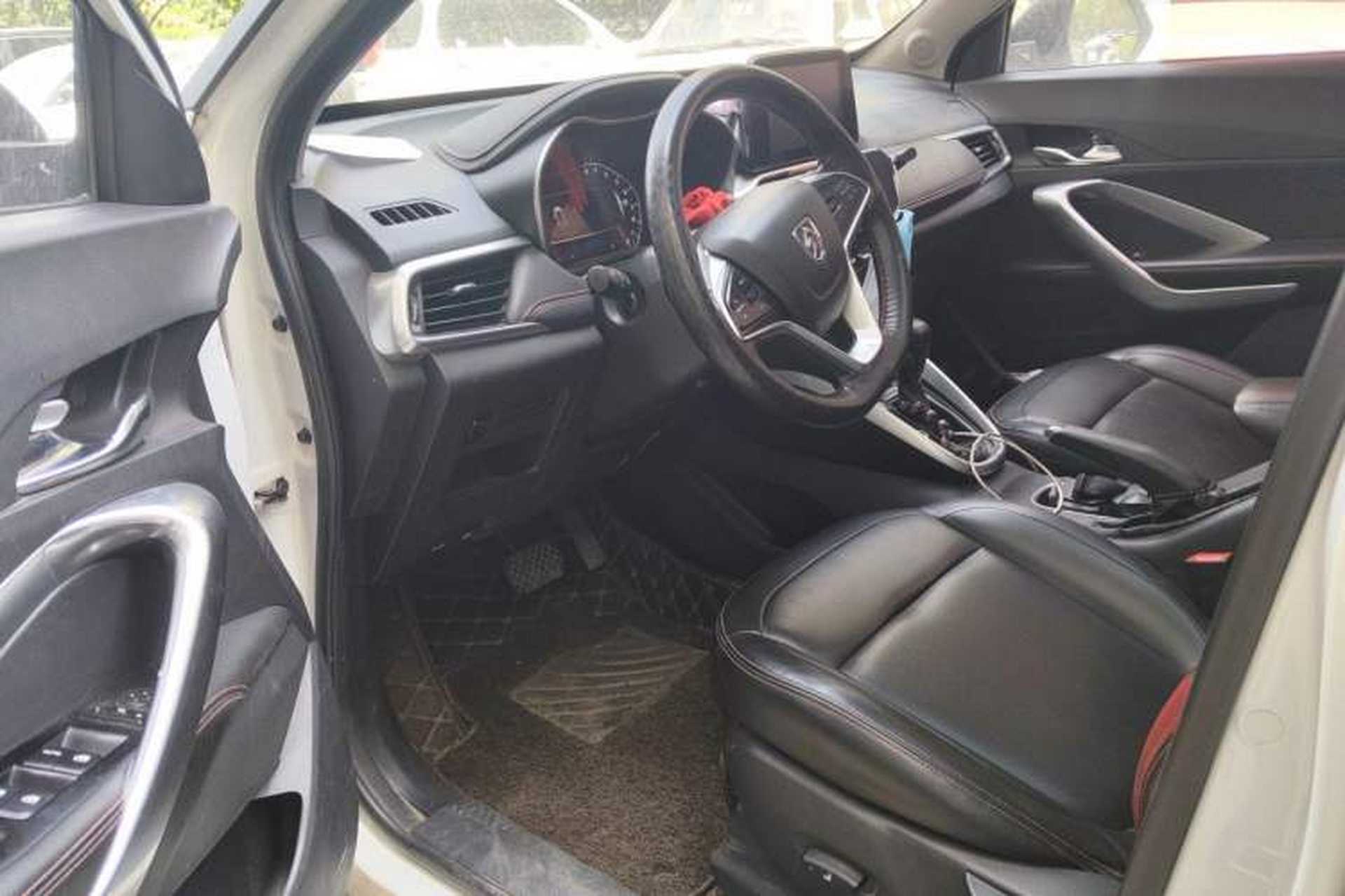 Used Baojun 510 2019 1.5L CVT Enjoyment Model China VI Emission Standard Driver Seat