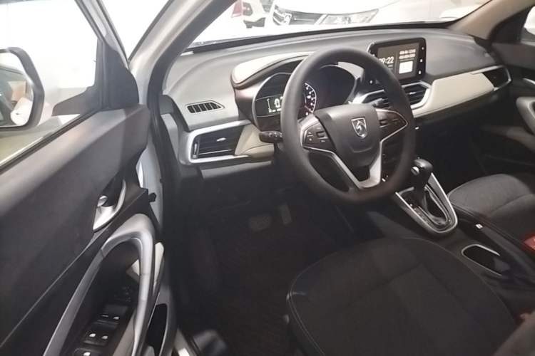 Used Baojun 510 2019 1.5L CVT Enjoyment Model China VI Emission Standard Driver Seat