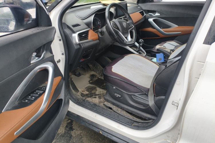 Used Baojun 510 2019 1.5L Manual Enjoyment Model 77kW China VI Driver Seat