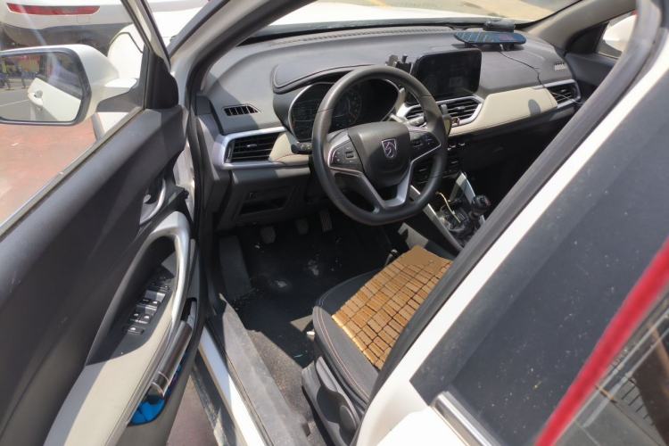 Used Baojun 510 2019 1.5L Manual Enjoyment Model 77kW China VI Emission Standard Driver Seat