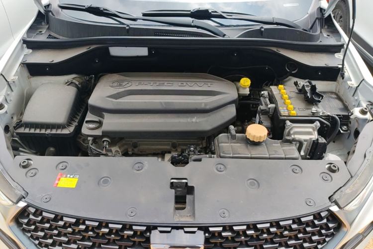 Used Baojun 510 2019 1.5L CVT Enjoyment Model China VI Emission Standard Engine Bay