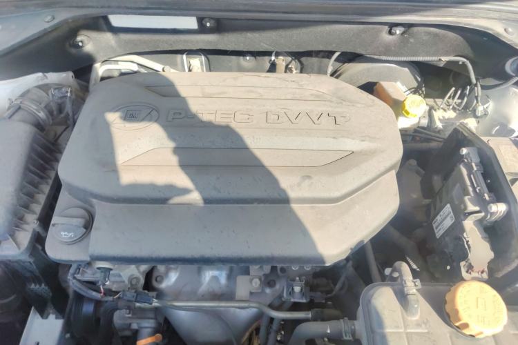 Used Baojun 510 2019 1.5L CVT Enjoyment Model China VI Emission Standard Engine Bay