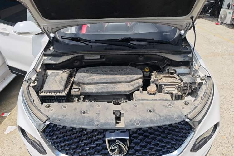 Used Baojun 510 2019 1.5L CVT Enjoyment Model China VI Emission Standard Engine Bay