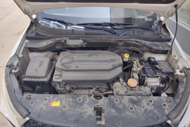 Used Baojun 510 2019 1.5L CVT Enjoyment Model China VI Emission Standard Engine Bay