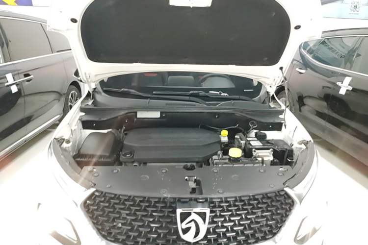Used Baojun 510 2019 1.5L CVT Enjoyment Model China VI Emission Standard Engine Bay