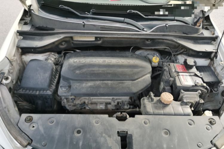 Used Baojun 510 2019 1.5L CVT Enjoyment Model China VI Emission Standard Engine Bay