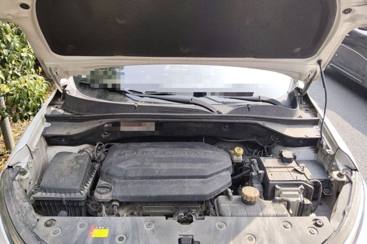 Used Baojun 510 2019 1.5L CVT Enjoyment Model China VI Emission Standard Engine Bay