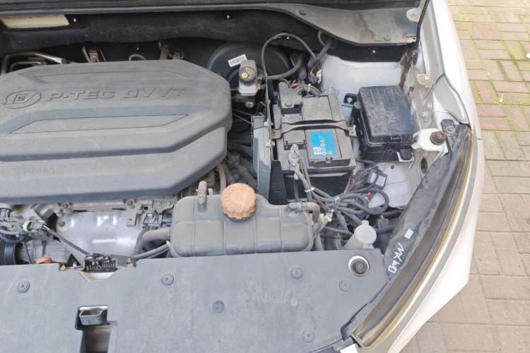 Used Baojun 510 2019 1.5L Manual Jingxiang Model 77kW China VI Emission Standard Engine Bay Left
