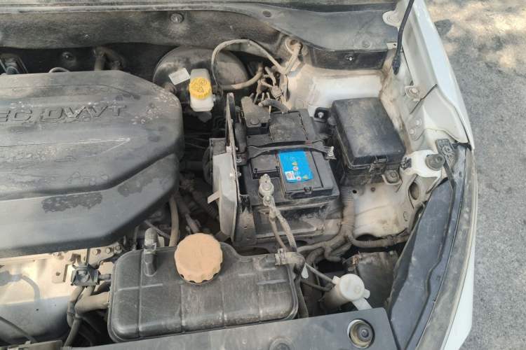 Used Baojun 510 2019 1.5L Manual Enjoyment Model China V Engine Bay Left