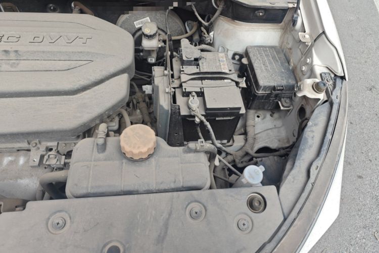 Used Baojun 510 2019 1.5L Manual Prestige Version 73kW China VI Emission Standard Engine Bay Left