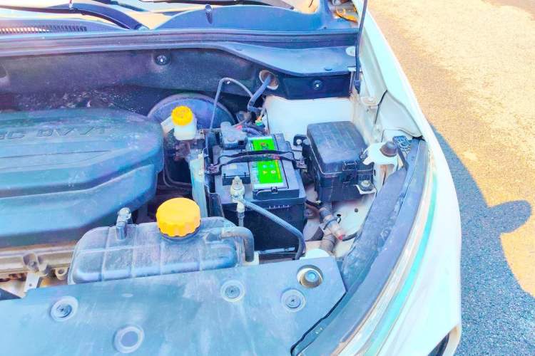 Used Baojun 510 2019 1.5L Manual Prestige Version China V Emission Standard Engine Bay Left