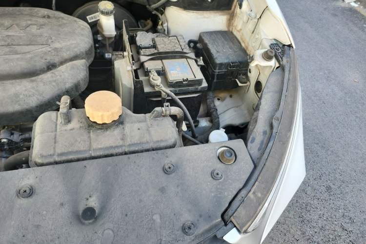 Used Baojun 510 2019 1.5L Manual Jingxiang Model 77kW China VI Emission Standard Engine Bay Left