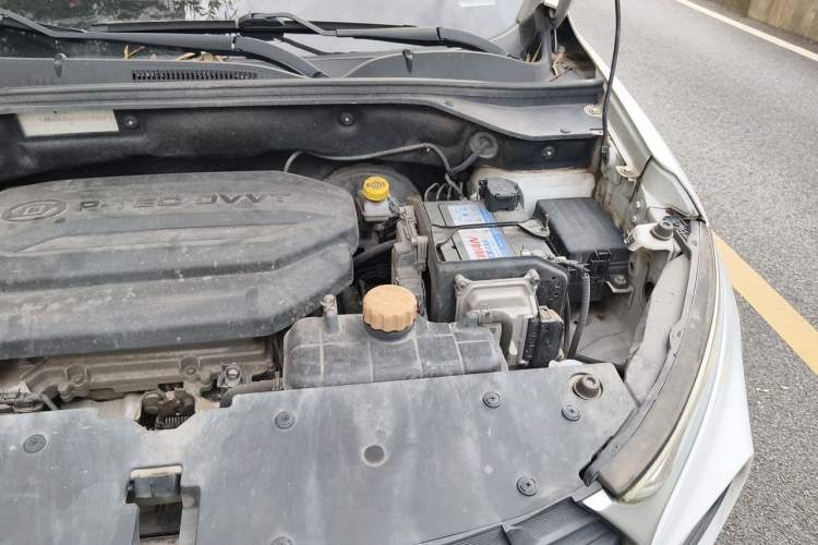 Used Baojun 510 2019 1.5L CVT Enjoyment Model China VI Emission Standard Engine Bay Left