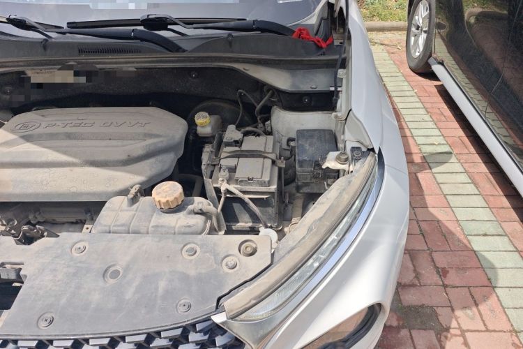 Used Baojun 510 2019 1.5L Manual Enjoyment Model 77kW China VI Engine Bay Left