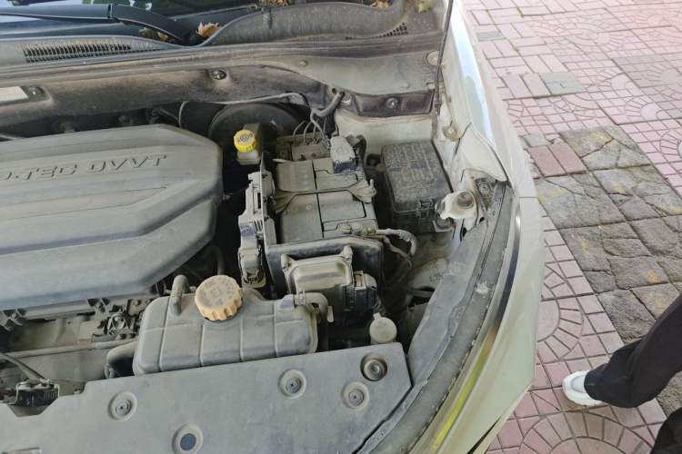 Used Baojun 510 2019 1.5L CVT Enjoyment Model China VI Emission Standard Engine Bay Left