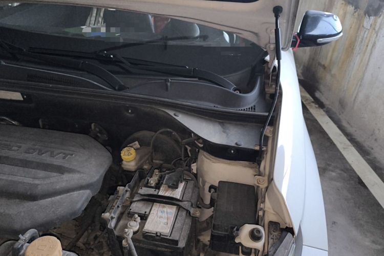 Used Baojun 510 2019 1.5L Automatic Prestige Edition China V Engine Bay Left