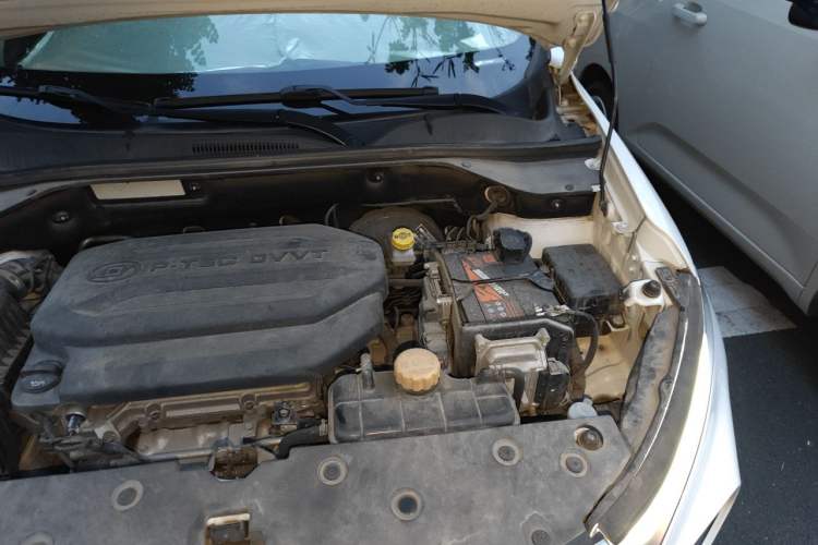 Used Baojun 510 2019 1.5L CVT Enjoyment Model China VI Emission Standard Engine Bay Left