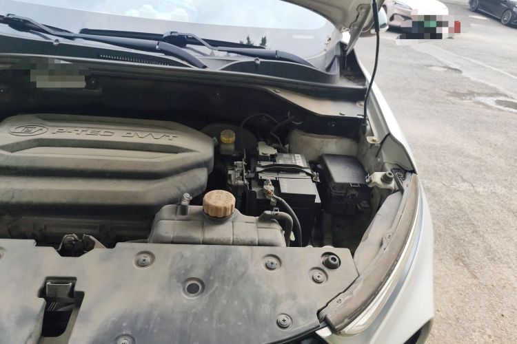 Used Baojun 510 2019 1.5L Automatic Prestige Edition China V Engine Bay Left