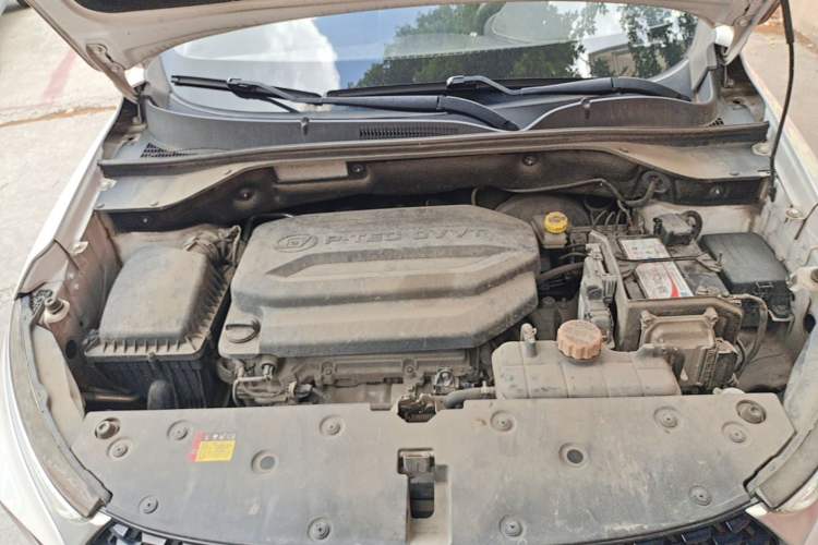 Used Baojun 510 2019 1.5L CVT Enjoyment Model China VI Emission Standard Engine Bay