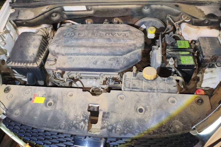 Used Baojun 510 2019 1.5L Manual Enjoyment Model 77kW China VI Engine Bay