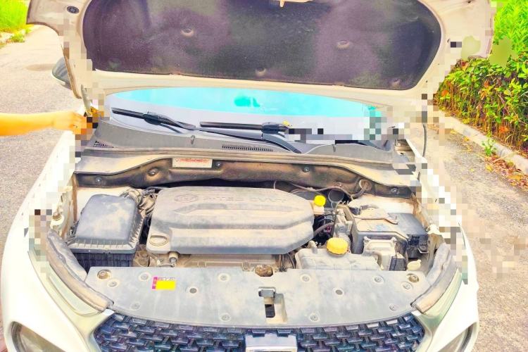 Used Baojun 510 2019 1.5L CVT Enjoyment Model China VI Emission Standard Engine Bay
