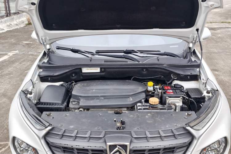 Used Baojun 510 2019 1.5L CVT Enjoyment Model China VI Emission Standard Engine Bay