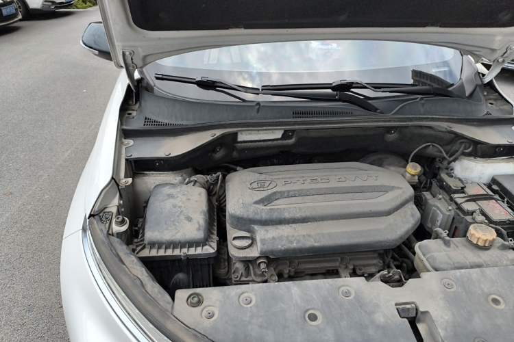Used Baojun 510 2019 1.5L Manual Enjoyment Model China V Engine Bay Right